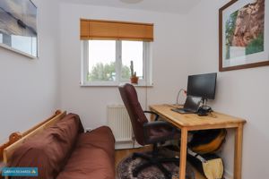 Bedroom- click for photo gallery